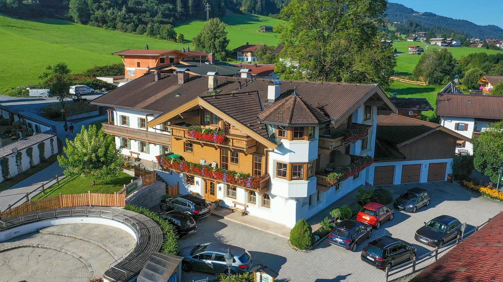 Gaestehaus Brantlhof Zimmer Und Ferienwohnungen In Going Am Wilden Kaiser ภายนอก รูปภาพ