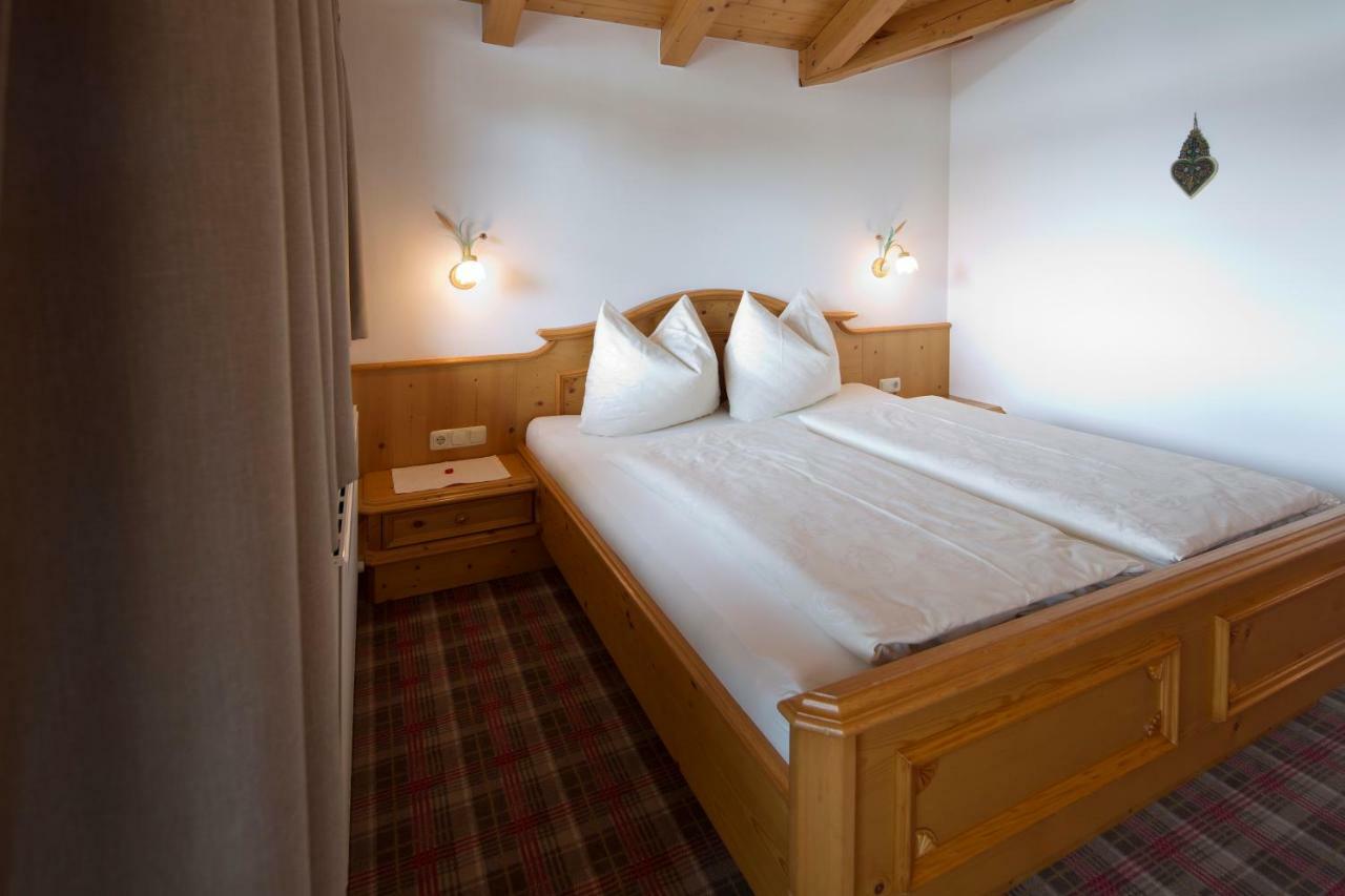 Gaestehaus Brantlhof Zimmer Und Ferienwohnungen In Going Am Wilden Kaiser ภายนอก รูปภาพ